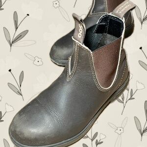 Blundstone Classic Chelsea Boots | Leather | 6 US W